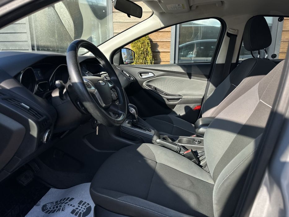 FORD FOCUS 2012 року, 2.0 бензин, автомат, передній привід.