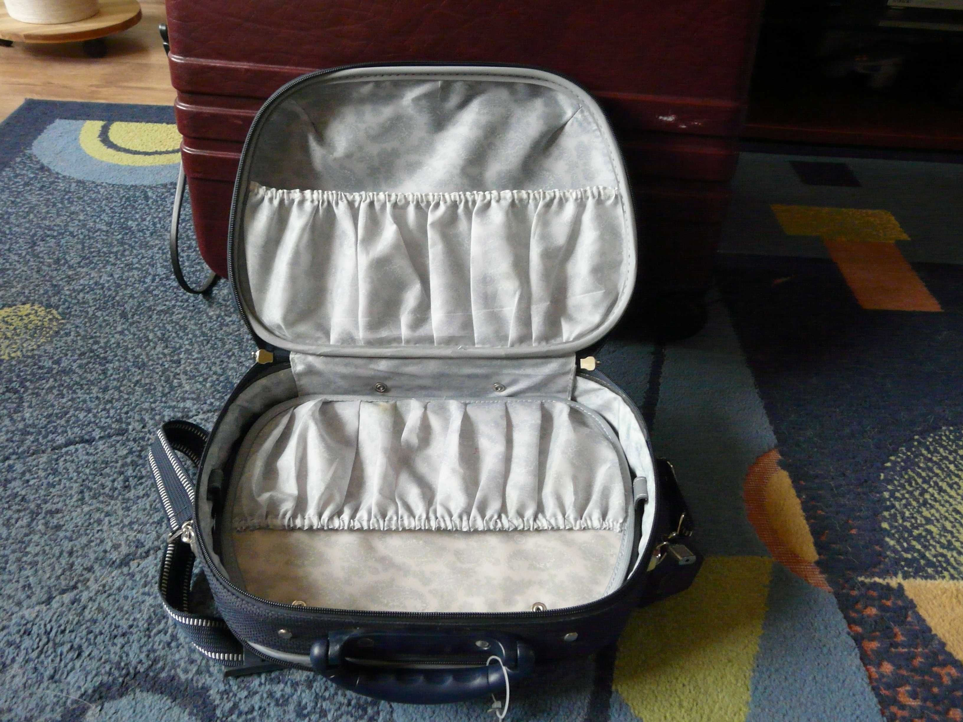 Kuferek podróżny, kosmetyczka, walizka CONIN - kolor granatowy