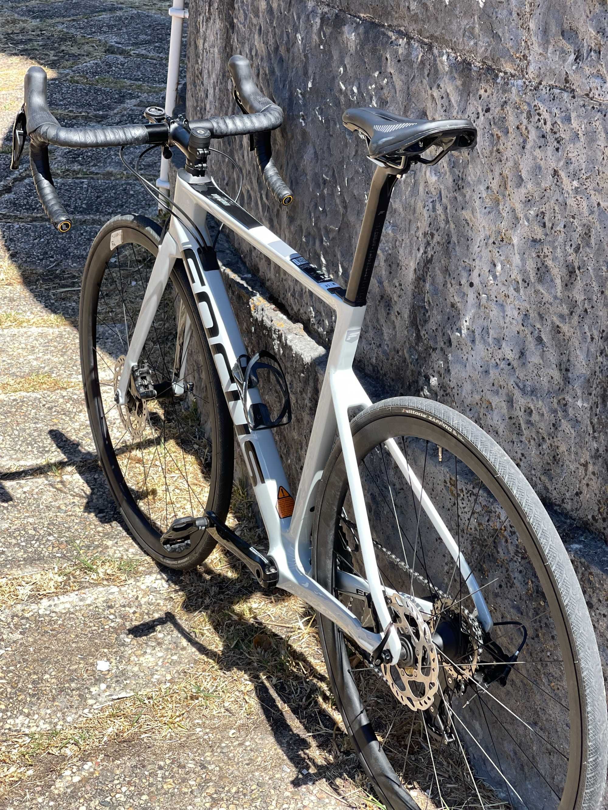 Bicicleta de estrada Focus Izalco Max Disco 8.6 - Como Nova