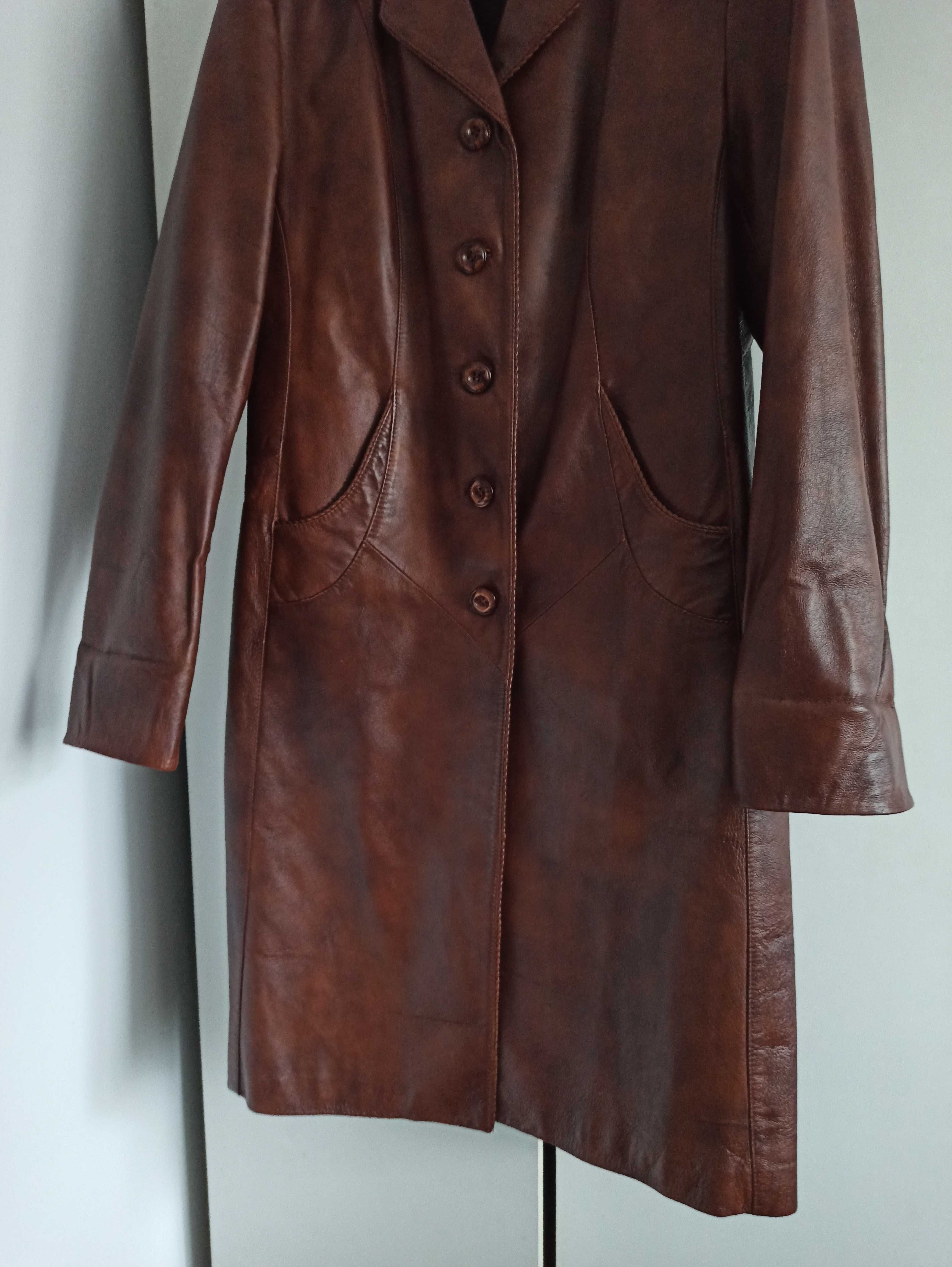 Skórzany vintage płaszcz