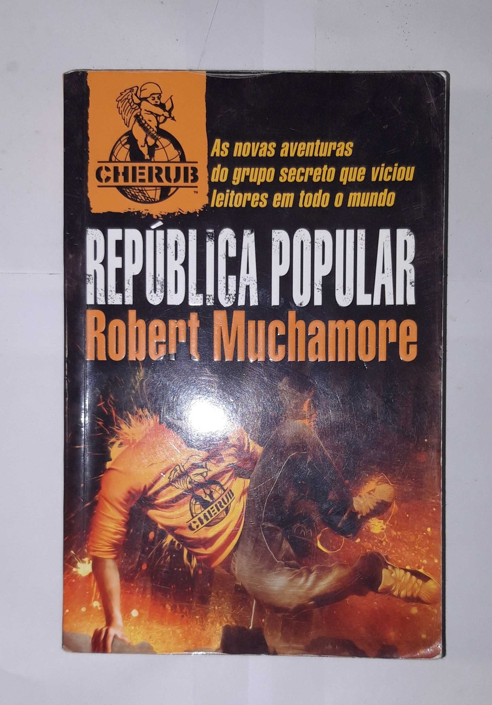 Livro  Ref:PVI - Robert Muchamore - CHERUB: República Popular