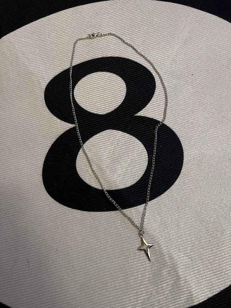 Vintage Y2K Star Necklace