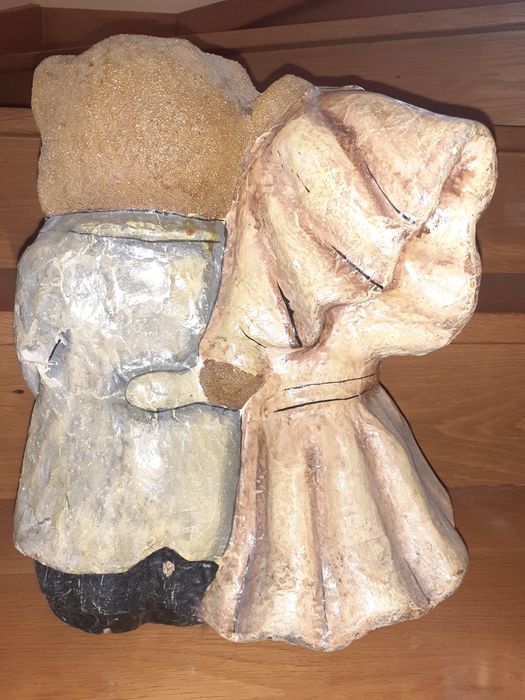 Decoração par de noivos antigos feitos em papelao