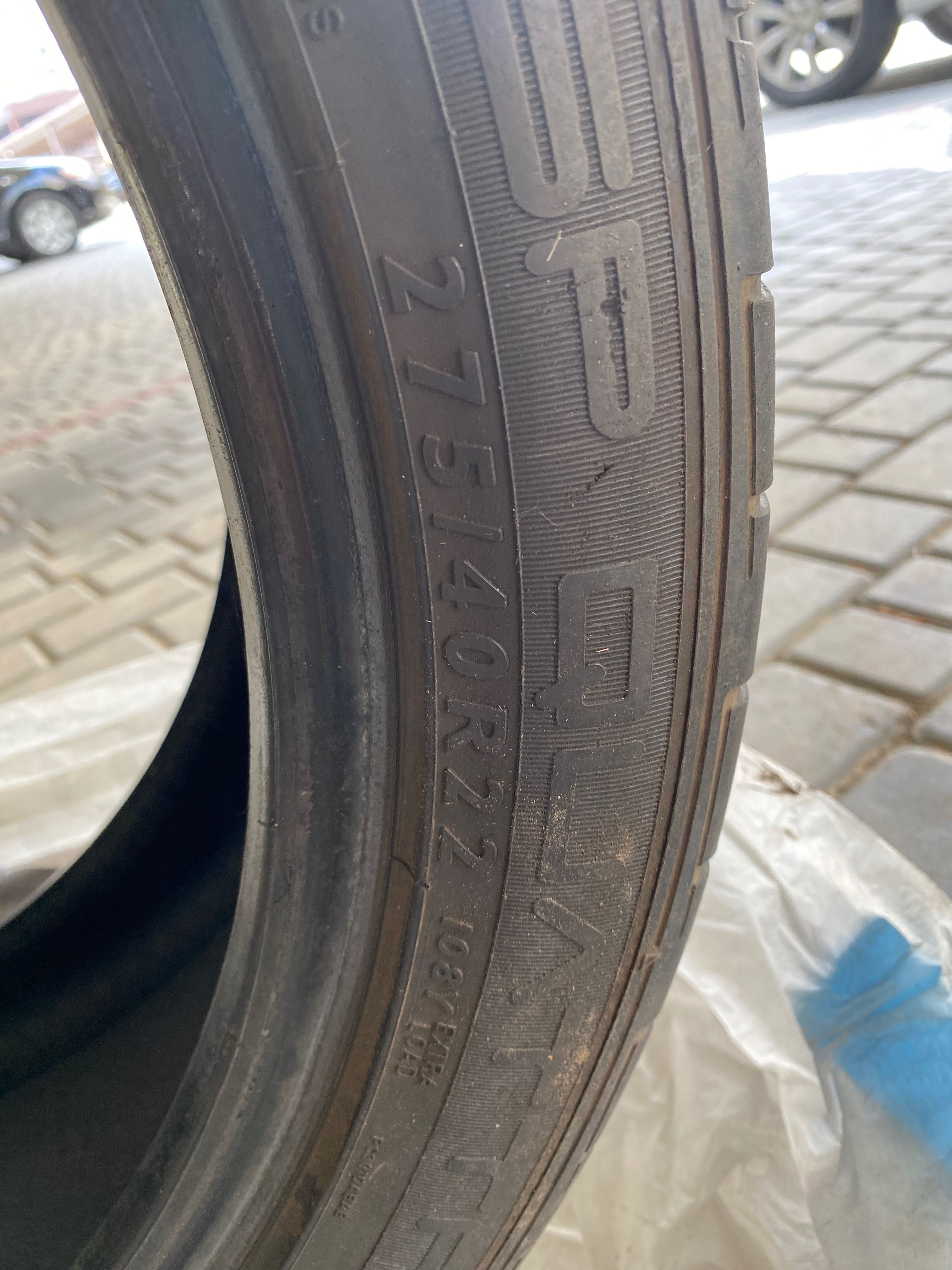Dunlop 275/40/22