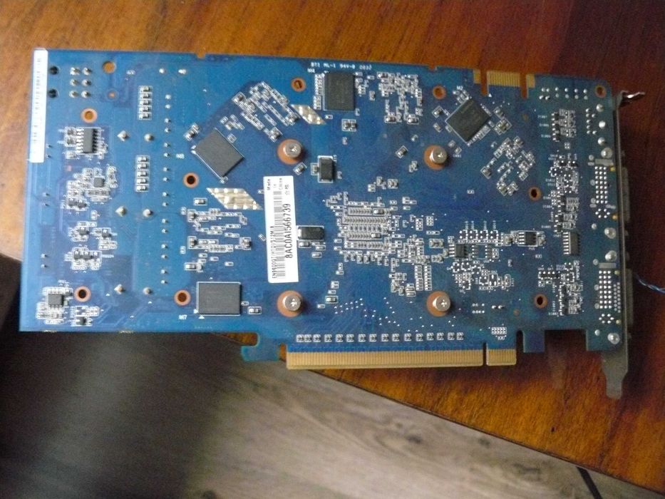 Karta graficzna do komp.  stacjonar. sprawna 100 % Asus DDR3