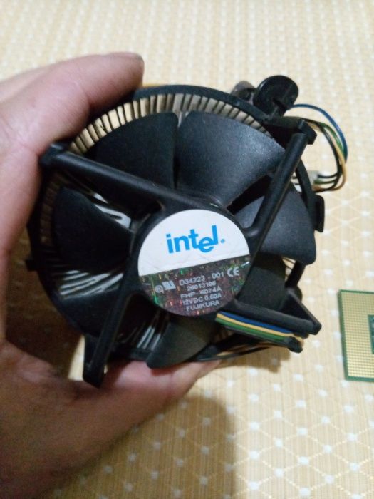 Processador Intel Celeron Dual Core e Dissipador