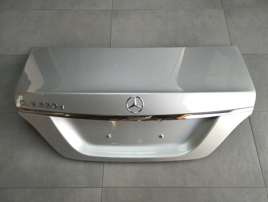 Mercedes Benz CLS W218 Кришка багажника