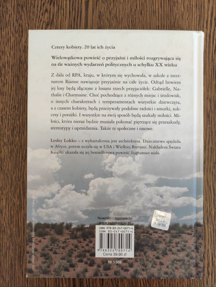 Powieść Lesley Lokko "Świat u stóp"