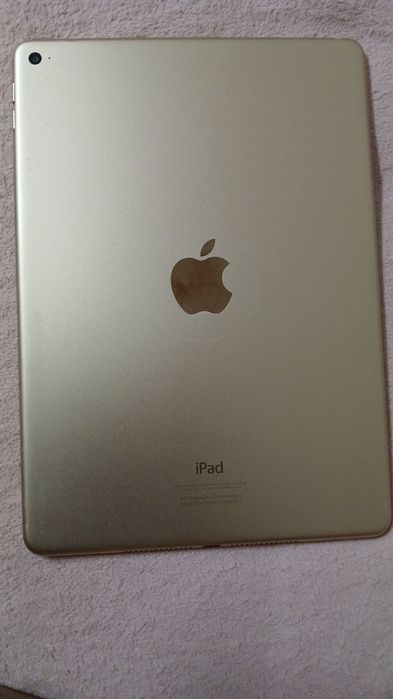 iPad 9.7 – Bom estado + capa incluída

Vendo iPad usado, em muito bom