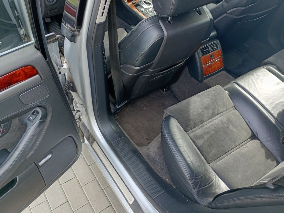 Audi A8 D3 3.7 lpg Quattro
