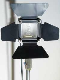 Reflecta SuperLight 3005 video - Lampa halogen 300W na statywie retro