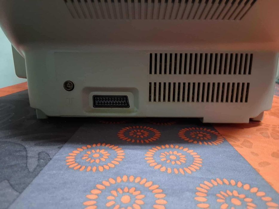 Vende-se Televisão Crown Usada