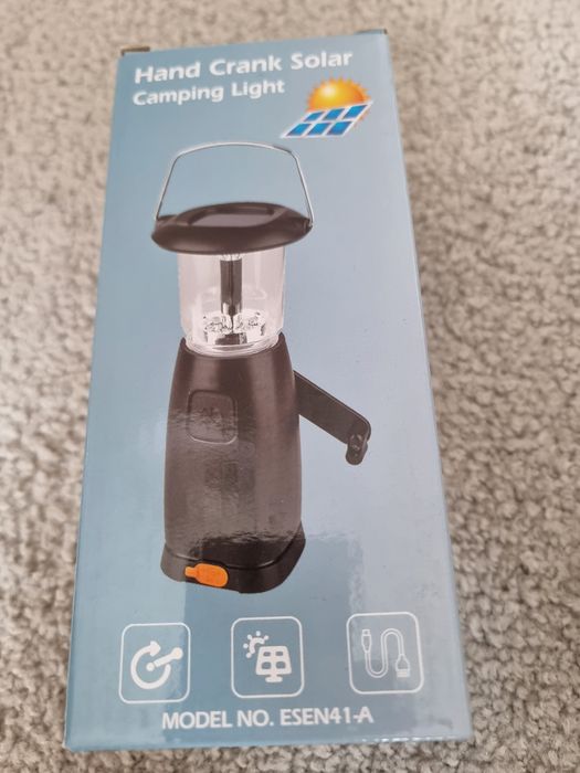 Lampa solarna turystyczna