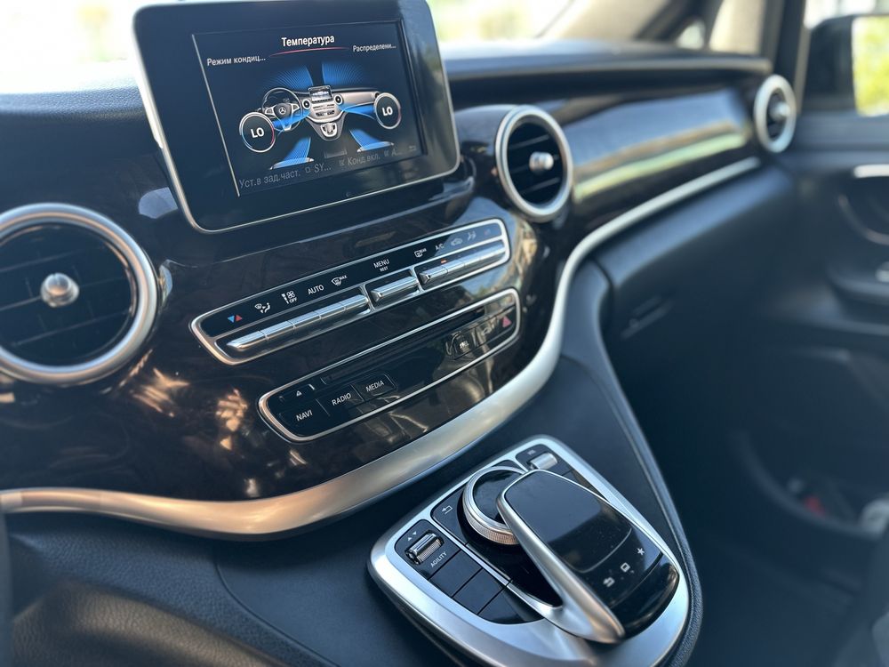 Mercedes-Benz V-Class