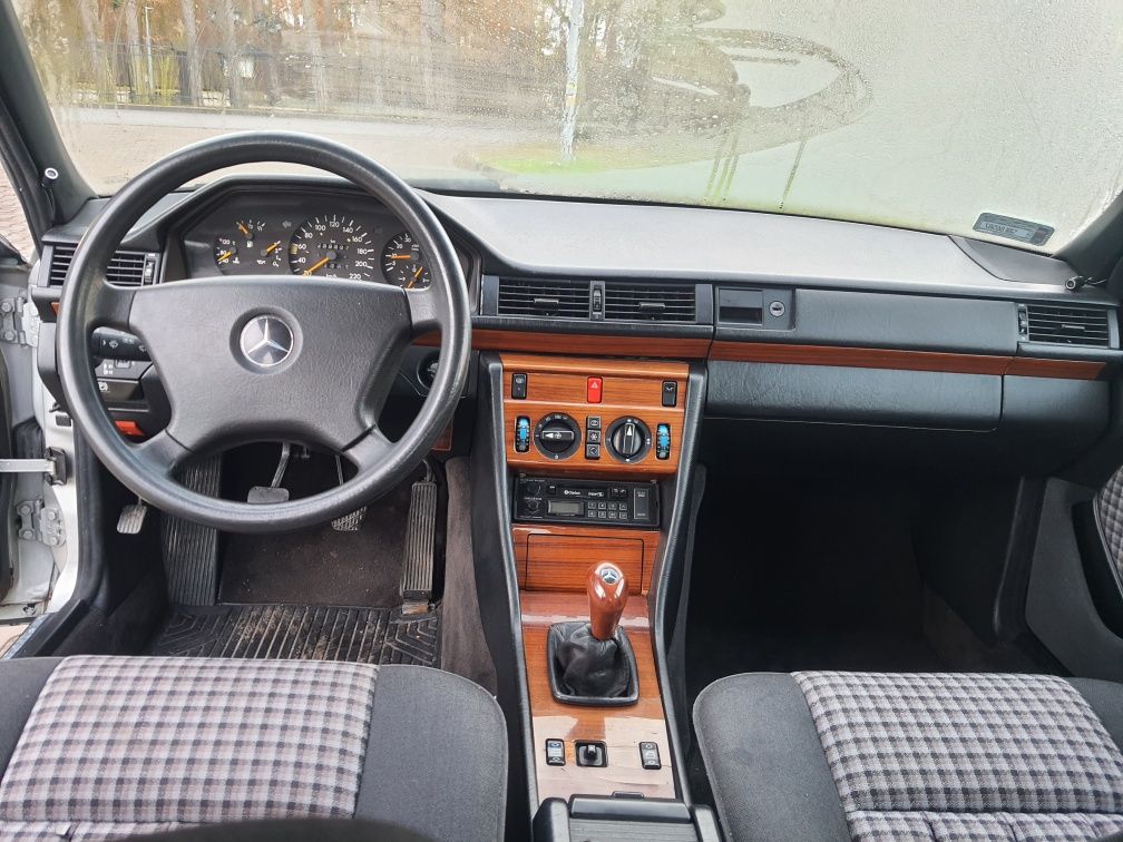 Mercedes w124 elektryka klimatyzacja  zamiana