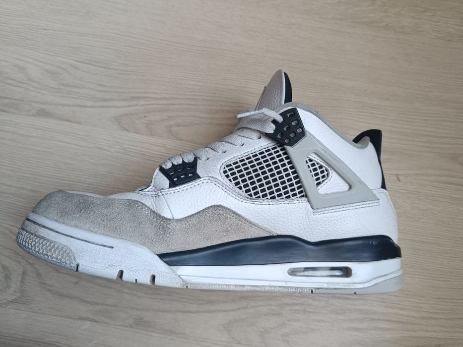 Jordan 4 Military Black