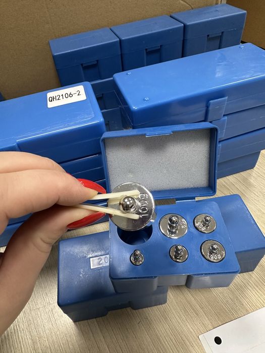 Набір важиків 500 і 200 грам