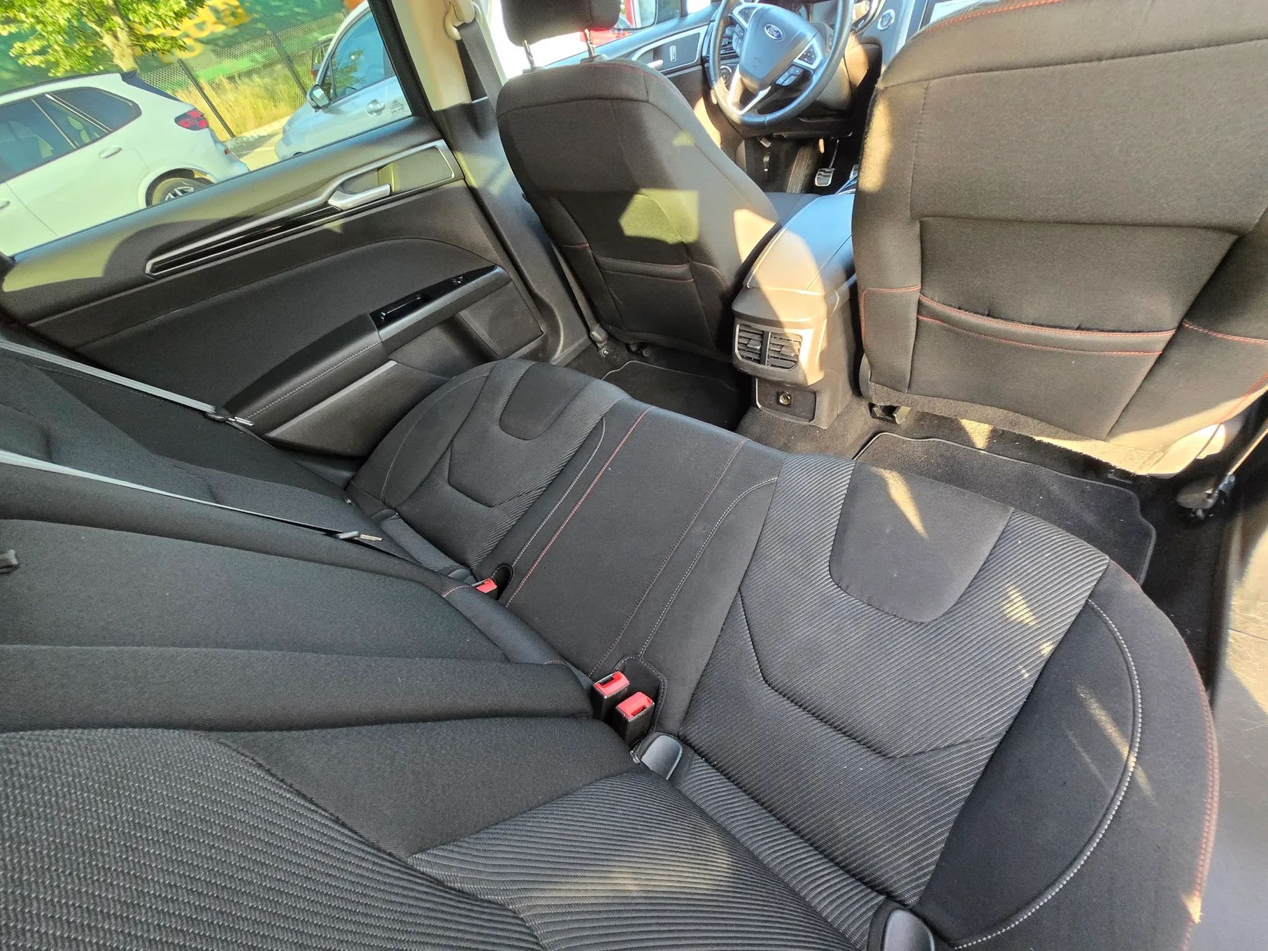 Ford Mondeo ST line