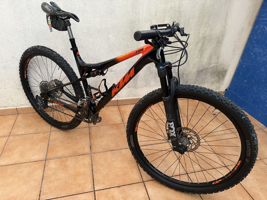 Bicicleta ktm com gps