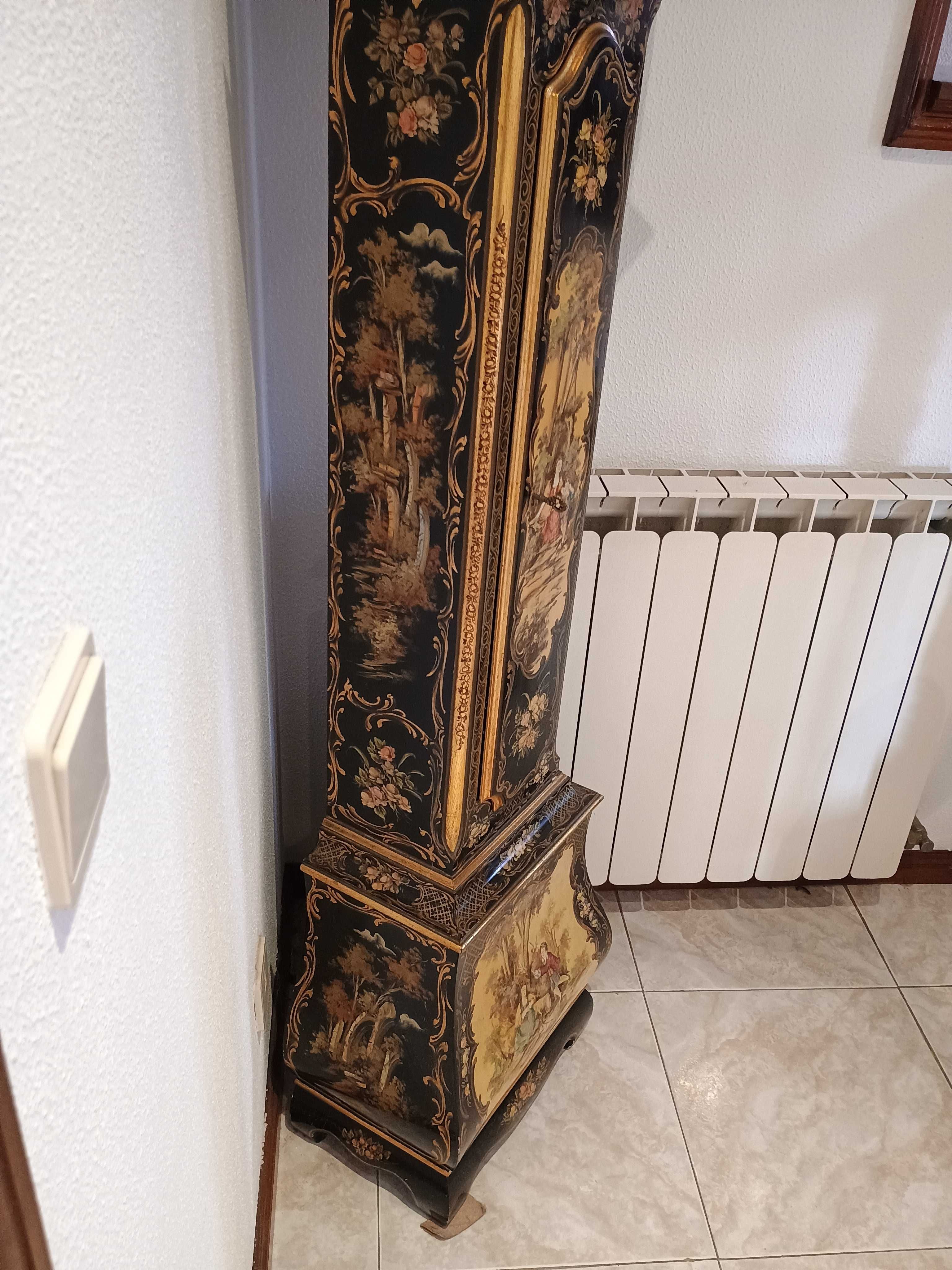 Relógio Pintado à Mão com Talha Dourada da Reguladora - Raro