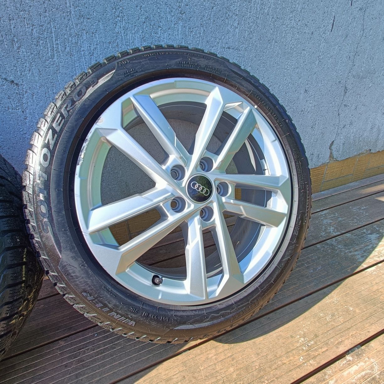 Audi a3 S3 8y0 koła zimowe felgi opony komplet 5x112 17 cali