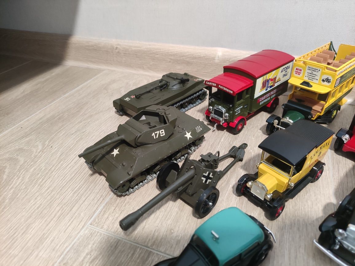 1:43 модели коллекционные машинки винтажные Corgi,Solido, Matchbox