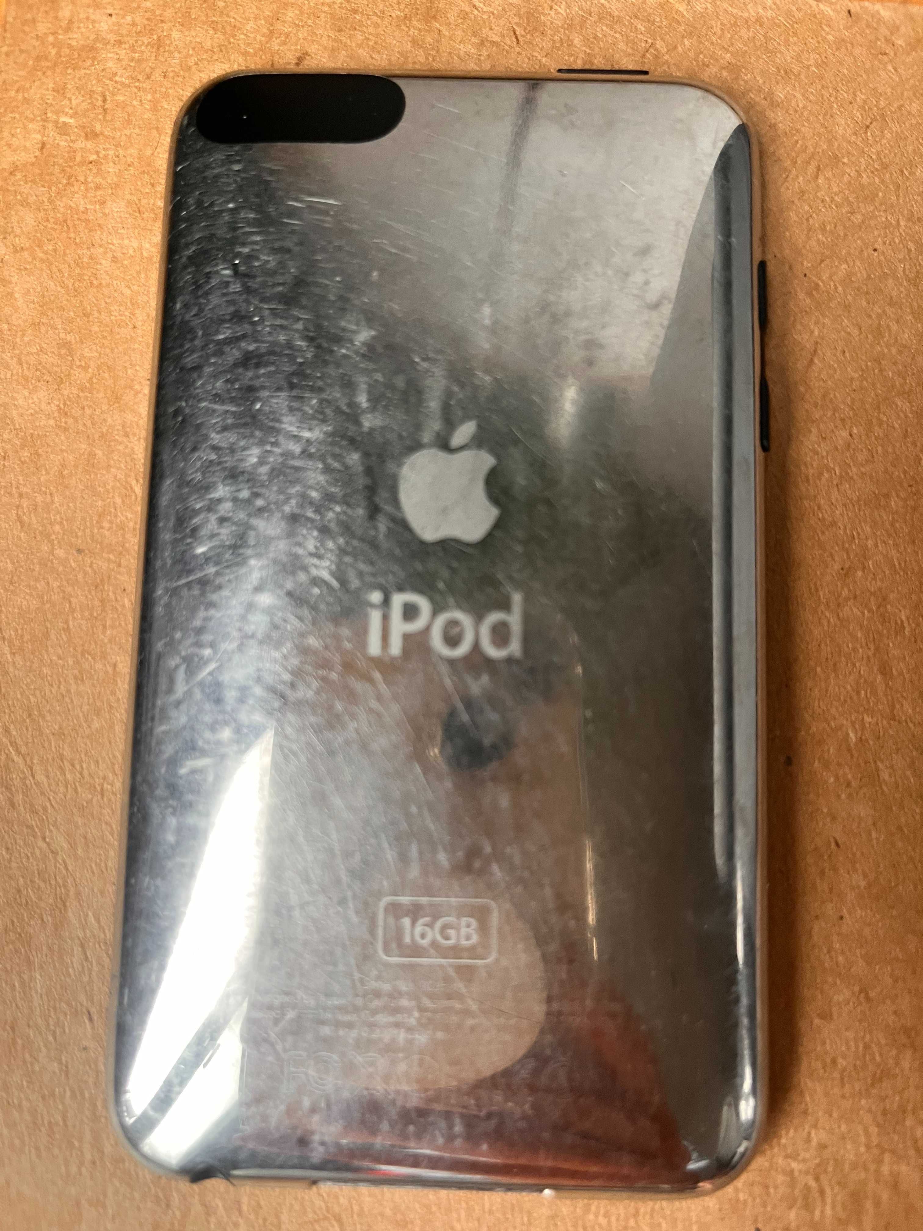 Ipod Touch (Gen.2) 16 Gb + 2 kable do ładowania