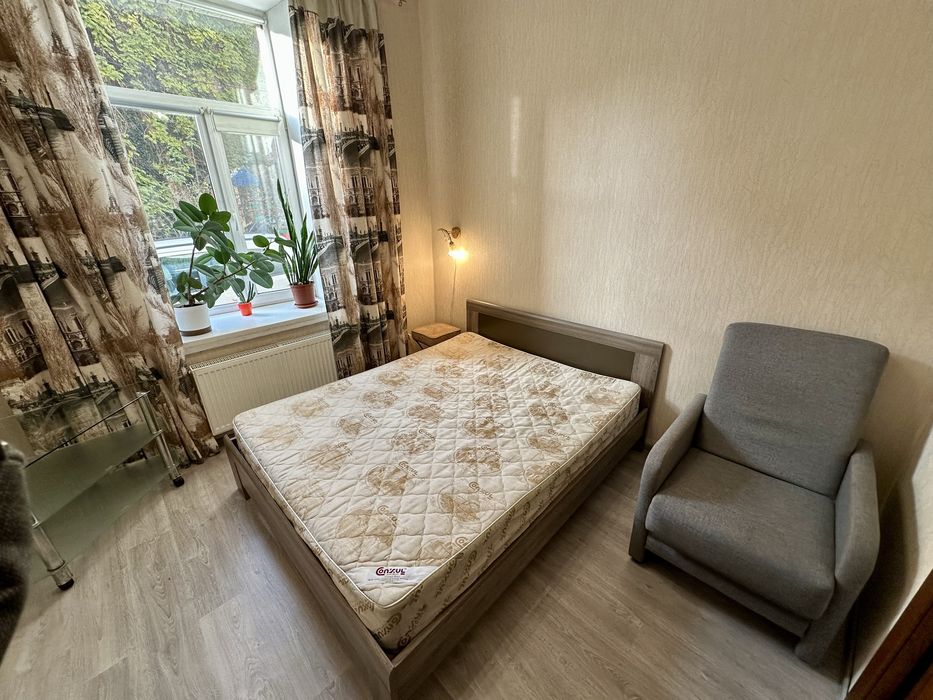 Оренда 2к 42 м2 Набережно Хрещатицька 7 Поділ Поштова метро 5 хв