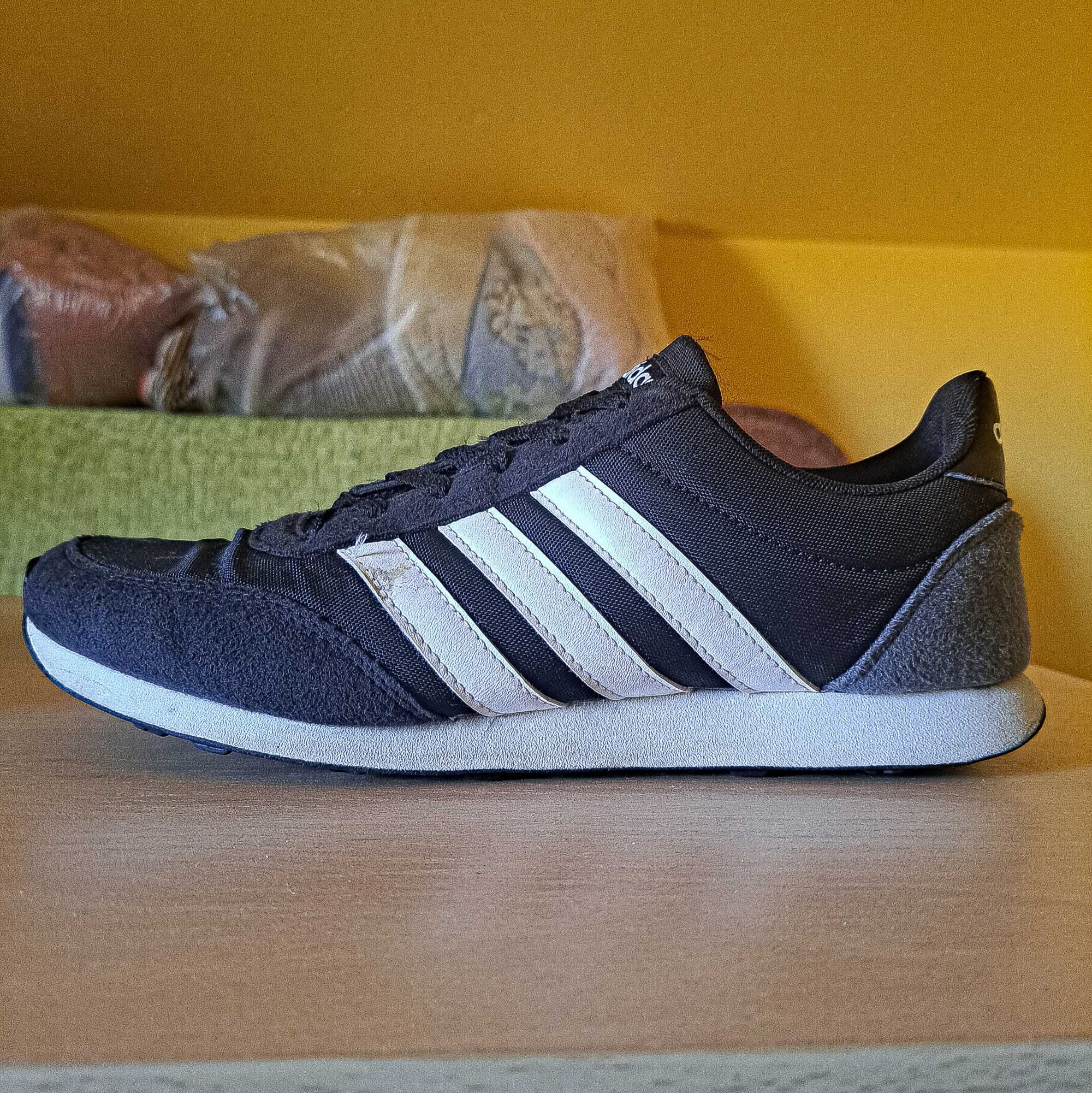 Buty ADIDAS V Racer 2.0 ( BC0106 ) - rozmiar 40