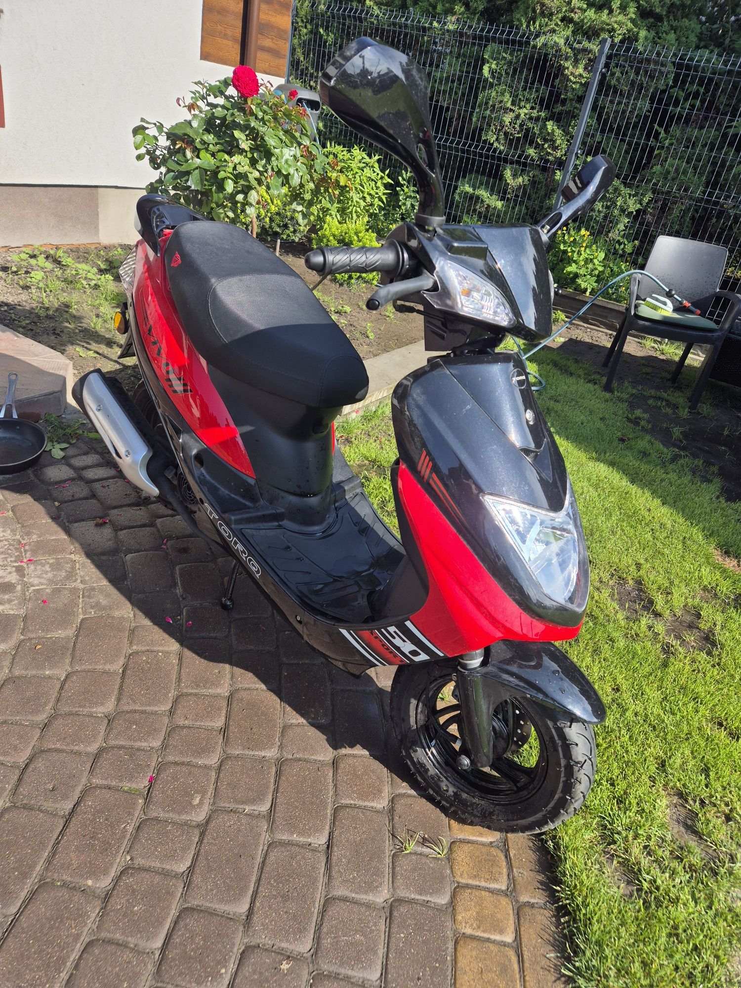 Skuter Torq Znay Vivo  50 pojemność  Nowy nie Używany
