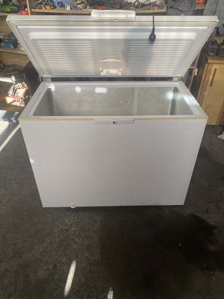 Zamrazarka skrzyniowa whirlpool
