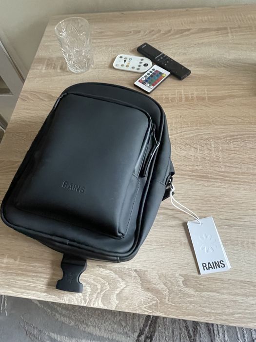 Vendo Mala da Rains Nova com etiqueta
