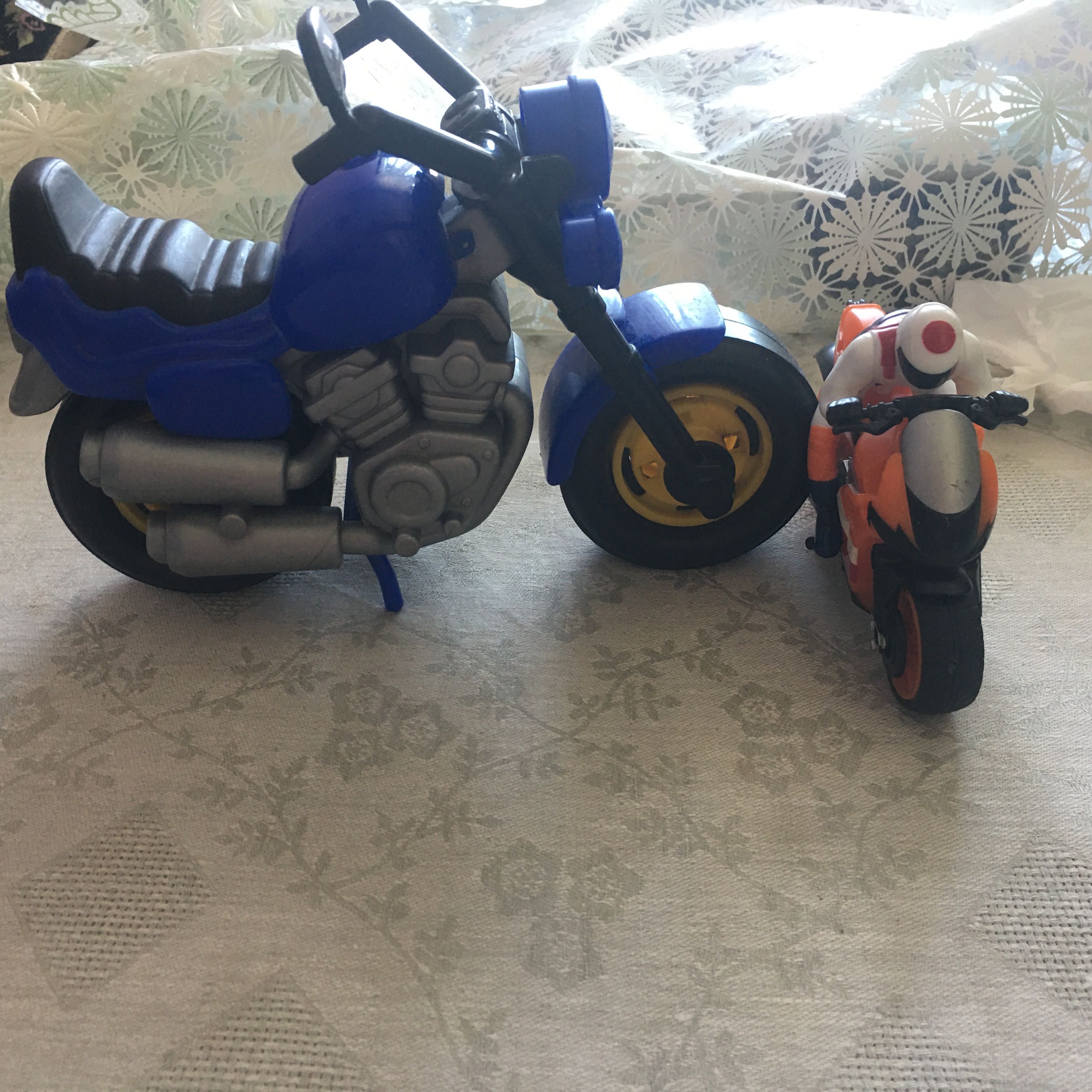 Іграшкові мотоцикли