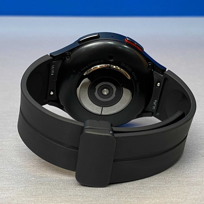 Samsung Galaxy Watch5 Pro 45mm BT (Black Titanium)