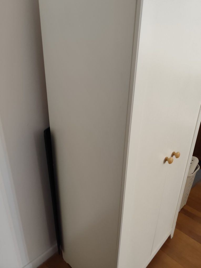 Roupeiro branco ikea
