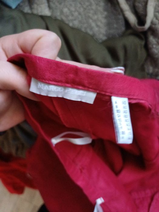 Czerwone eleganckie spodnie