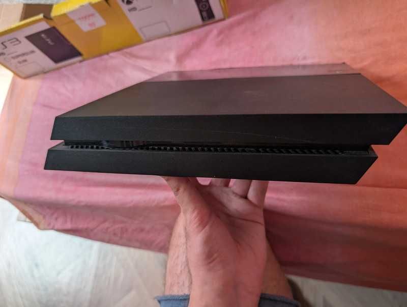 Consola ps4 500GB