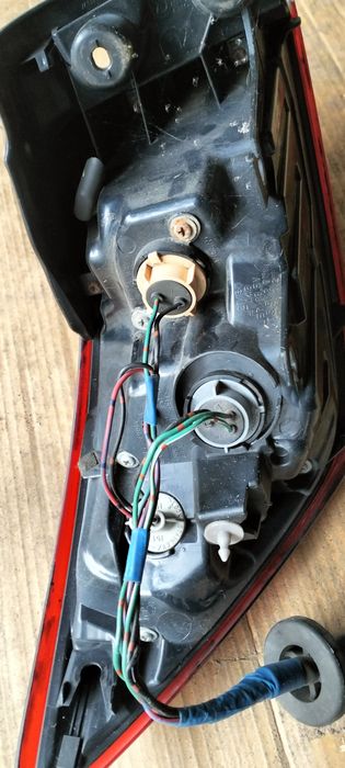 Lampa Kanada prawa zwykła mazda cx-3