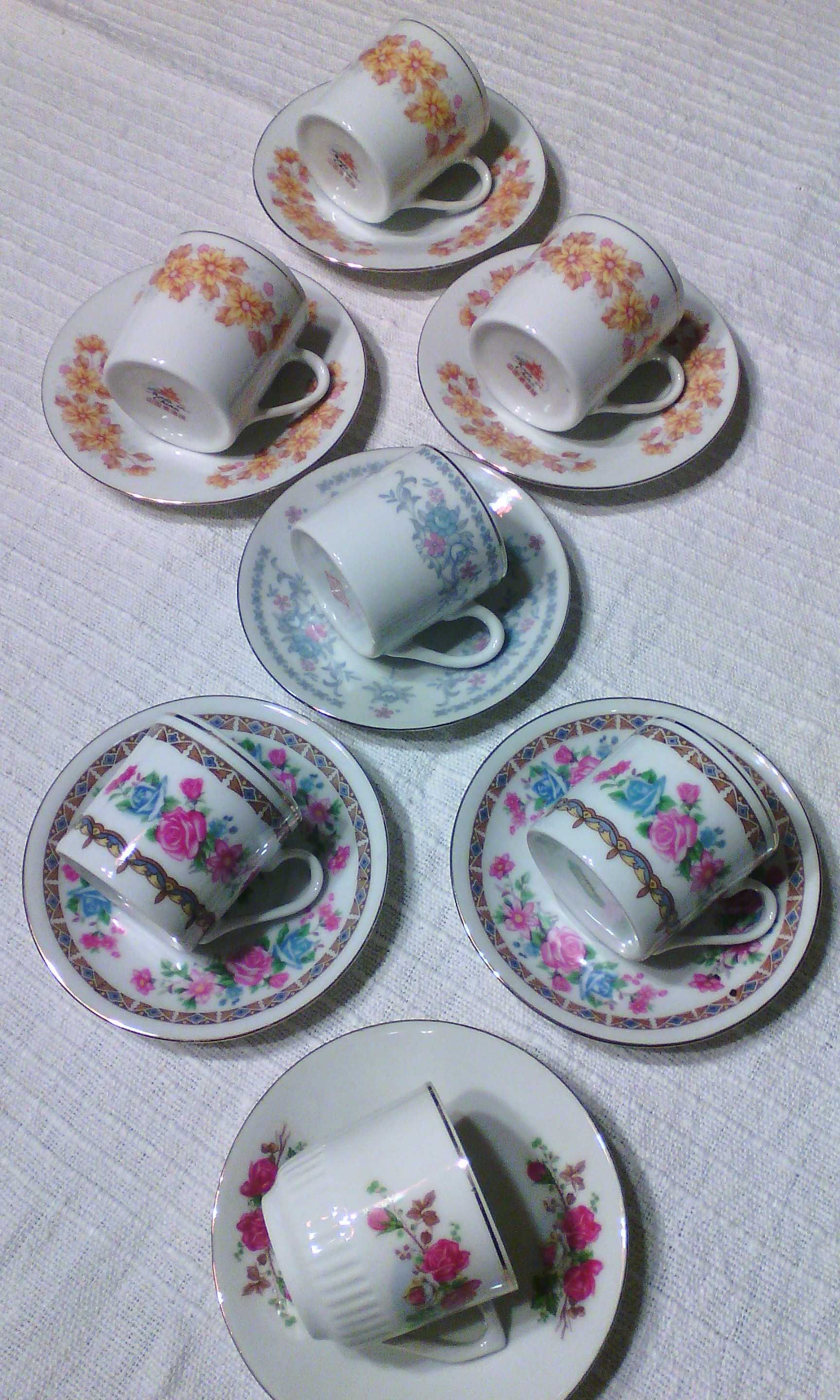 Chávenas porcelana