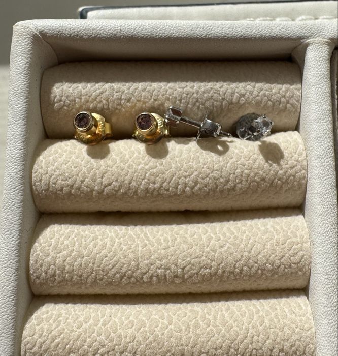 пусети медичне золото сережки цвяшки