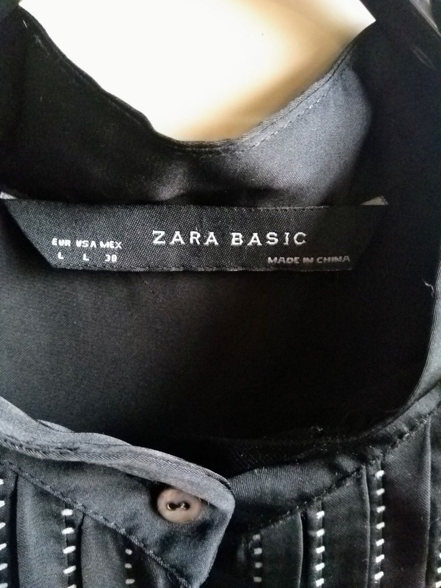 Ніжна блуза Zara роз.L маломірить