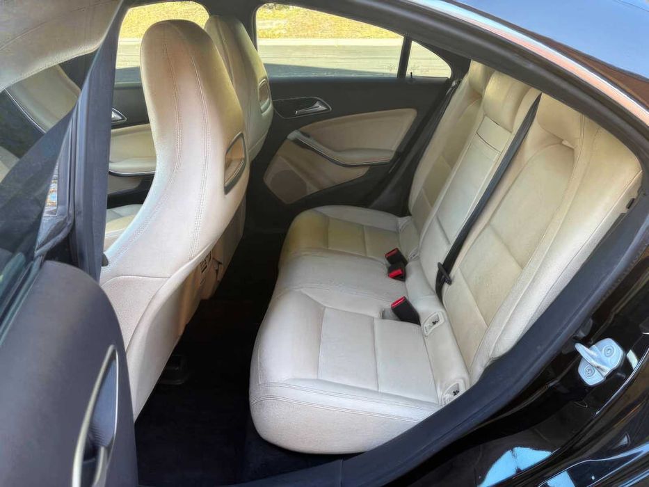 Mercedes-Benz CLA CLA 250 4MATIC      2015