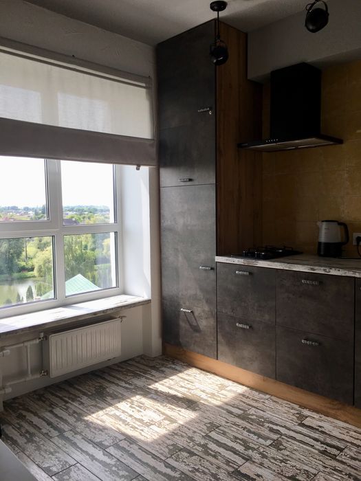 Затишна квартира з гарним виглядом на озеро