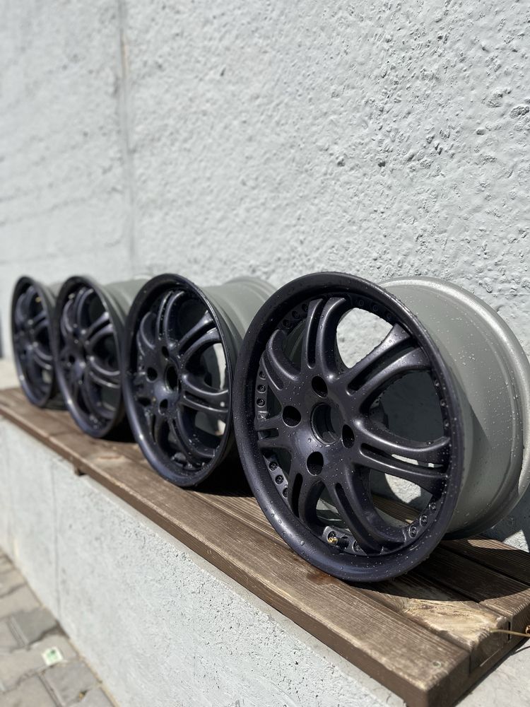 Продаю диски Срочно! 4х114.3 R16 Италия!