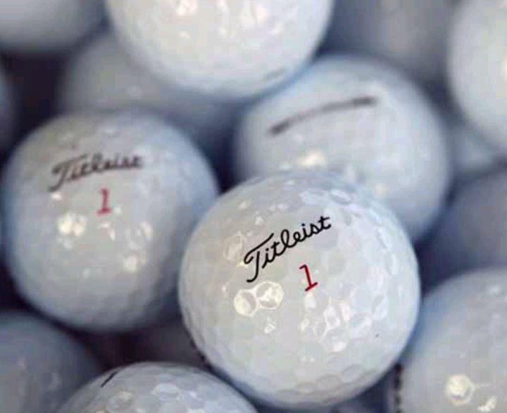 Bolas de golfe como novas