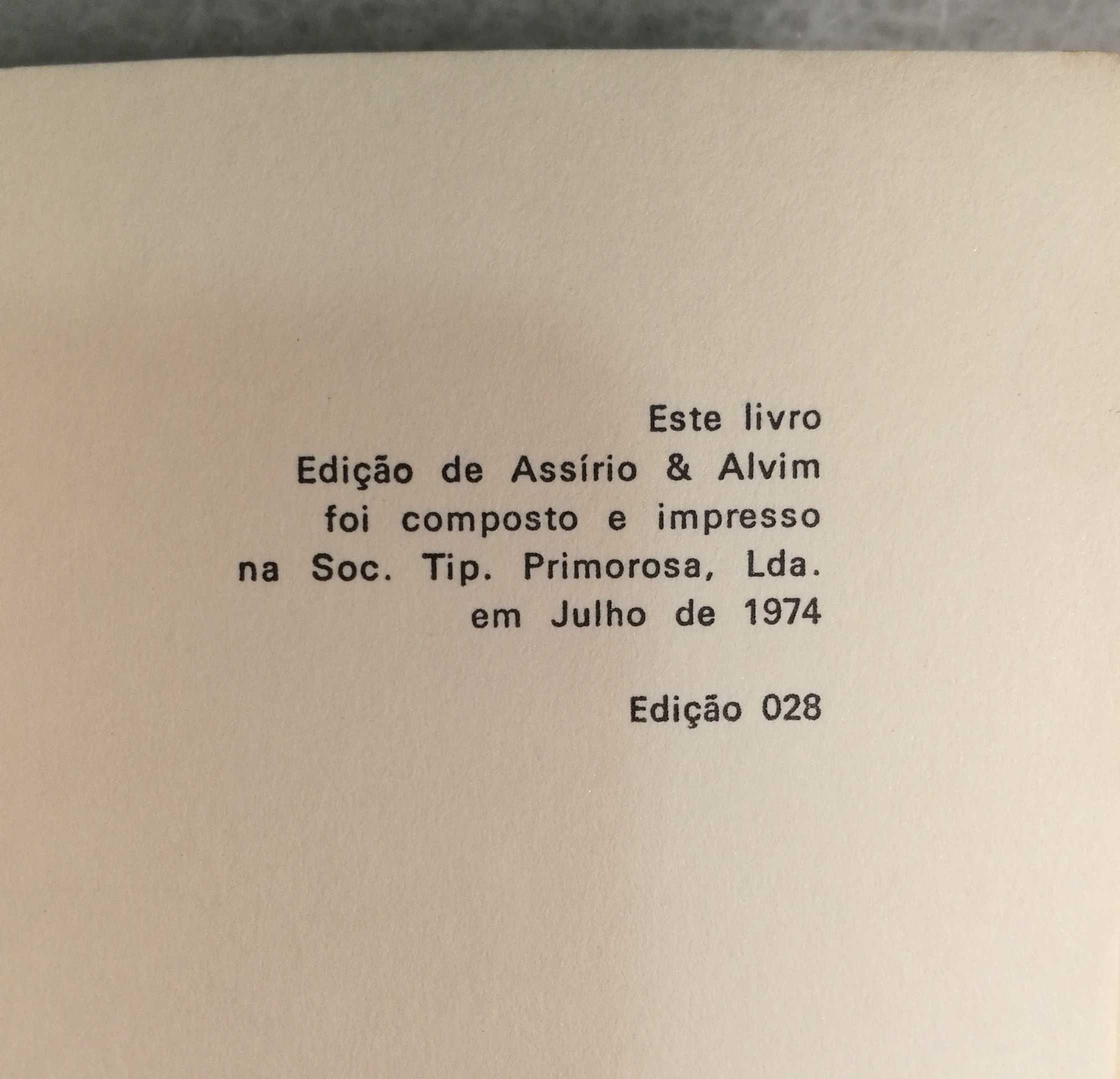 "A queda do fascismo - Maio 1974 " de António Ferreira