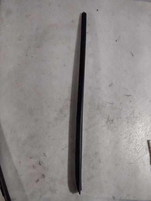Hyundai Sonata 15-19 Молдинг лобового стекла правый, левый / Соната