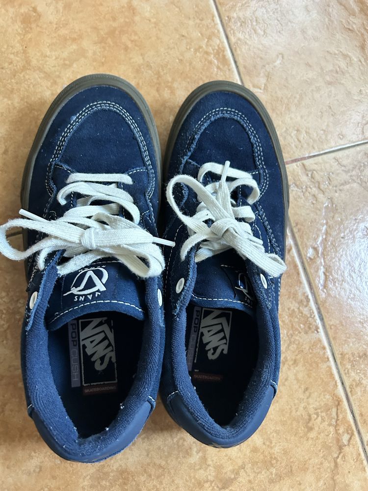 Sapatilhas    Vans