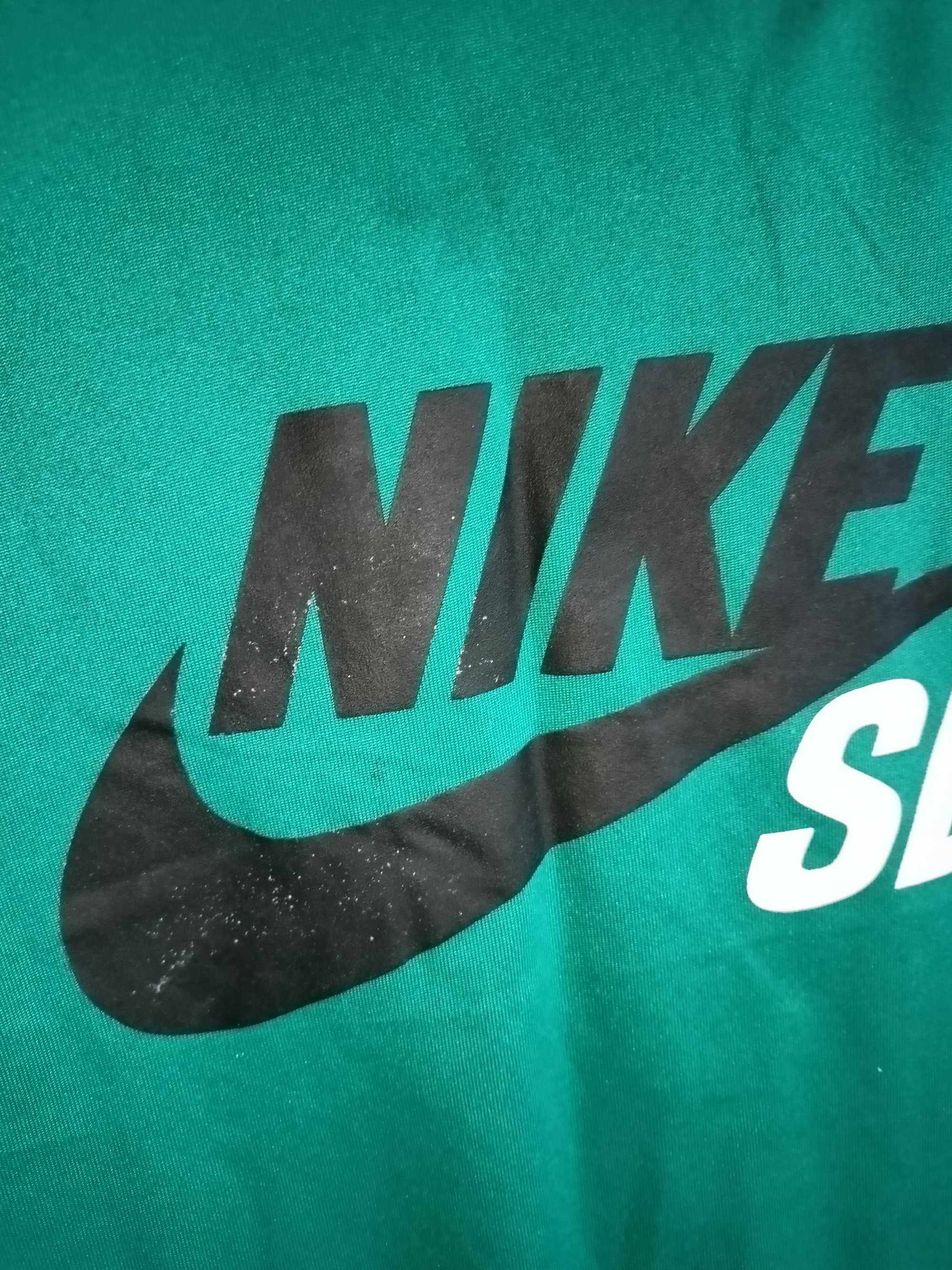 Koszulka sportowa Nike na chłopca 12-13 lat