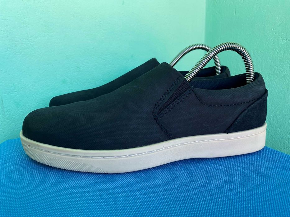 Сліпони   Clarks